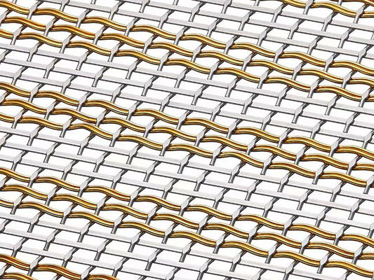 Fabricazione di maglie di maglie di metallo tessuto architettonico
