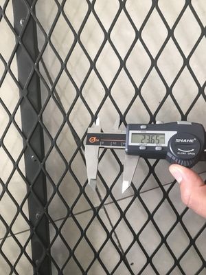 Piastra metallica estesa 2m lamiera galvanizzata perforata