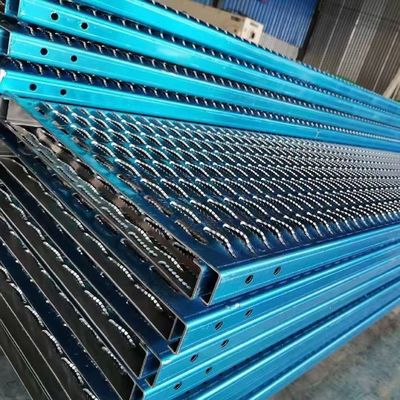 Griglia di acciaio perforato resistente alla corrosione 3 mm Griglia di alluminio perforata