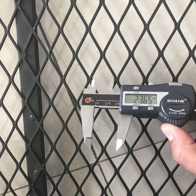 Piastra metallica estesa 2m lamiera galvanizzata perforata